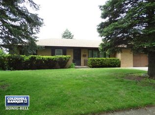 1004 Maitland Dr, Lockport, IL