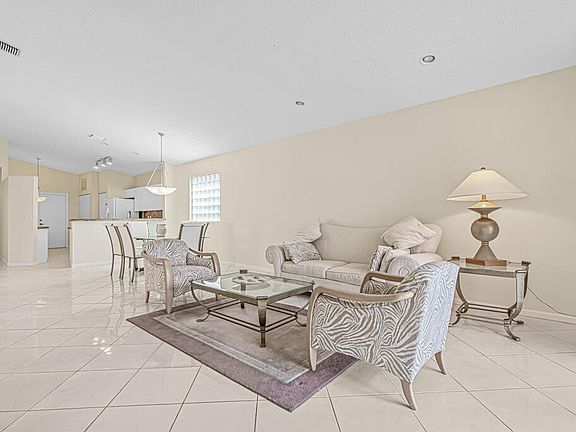 5th image of 9563 Cherry Blossom Ct