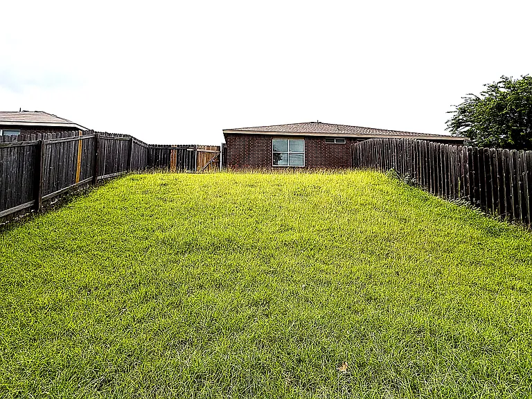 5208 Lauren Lea Dr #B — Photo 22