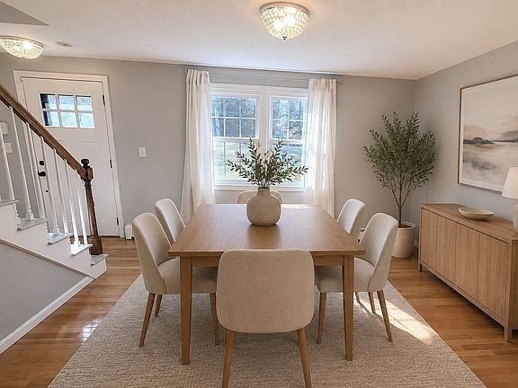 4th image of 120 Spring St