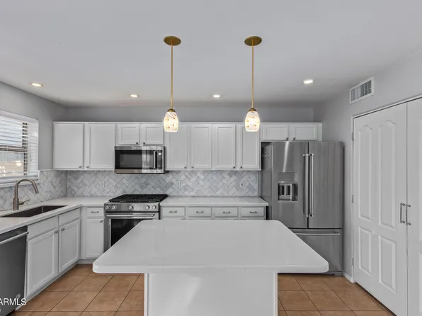 2739 E WINDSOR Avenue, Phoenix, AZ 85008