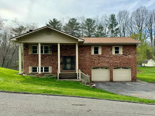 114 Junction St, Beckley, WV 25801