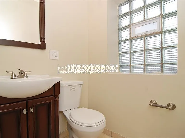 1326 S Lawndale Ave #2 — Photo 2