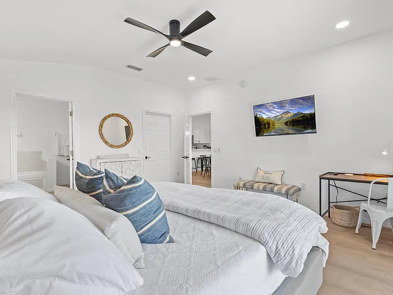 3137 Sun Lake Ct #B — Photo 25