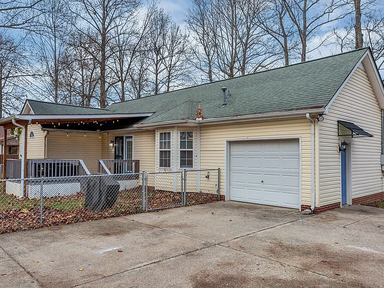 3716 Southridge Blvd — Photo 33