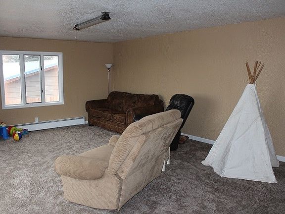 4th image of 415 O'Haire Blvd