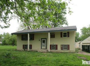 425 163rd St N, East Moline, IL 61244