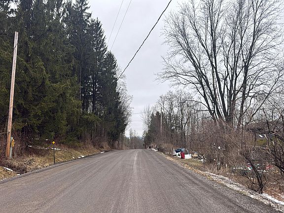 5th image of 6075 Lawrence Hill Rd