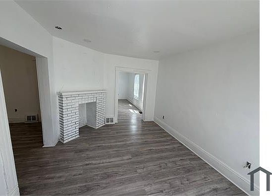 4th image of 11515 Beulah Ave