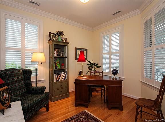 3rd image of 406 Fleming Way #0