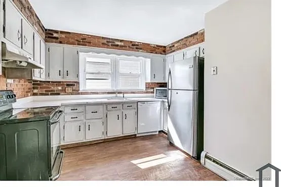142 School St #142 — Photo 12