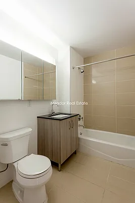 Rented by Mirador Real Estate | media 34