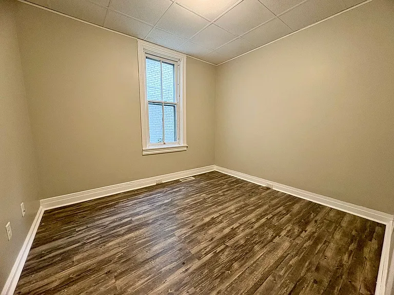 1111 Walnut Street — Photo 12