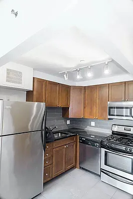 Rented by Metropolitan Property Group | media 26