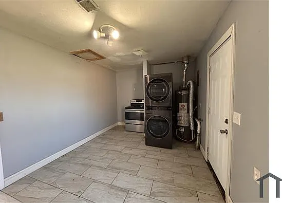 4269 S Cumberland St — Photo 3