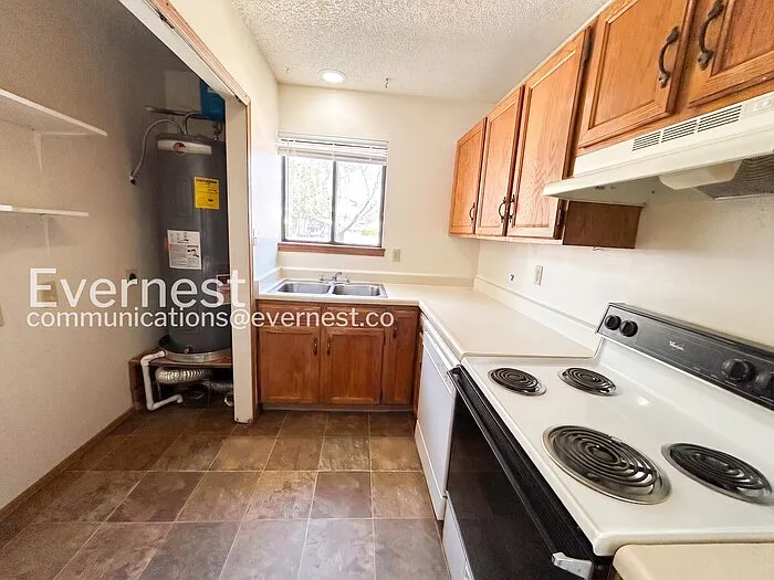 4012 Muse Way — Photo 3