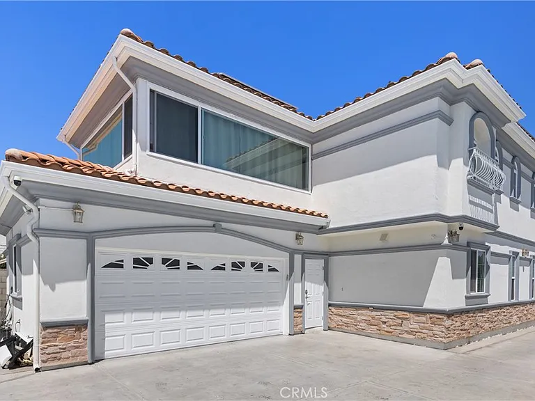 2727 Walnut Grove Ave — Photo 4