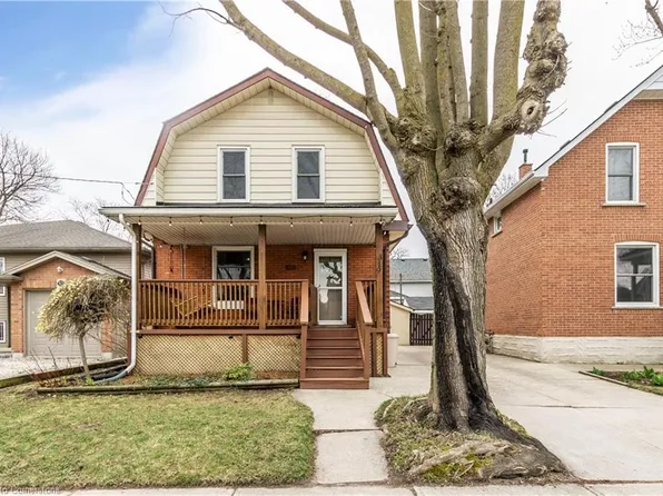 319 Douro St, Stratford, ON N5A 3S6