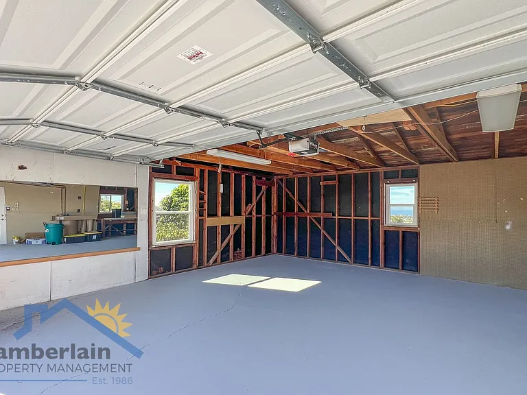 4033 Skyline Rd — Photo 17