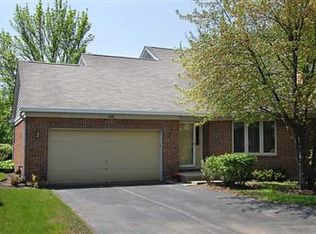 1708 Landcaster Ct, Arlington Heights, IL 60004