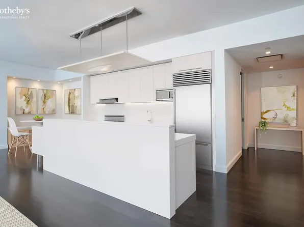 505 Greenwich Street 3D image 3 of 11