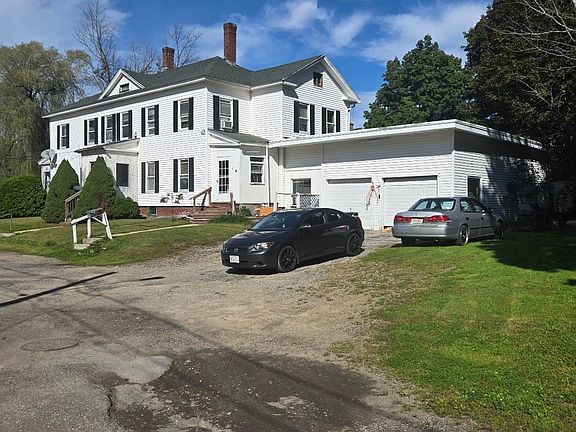 4th image of 324 Front St