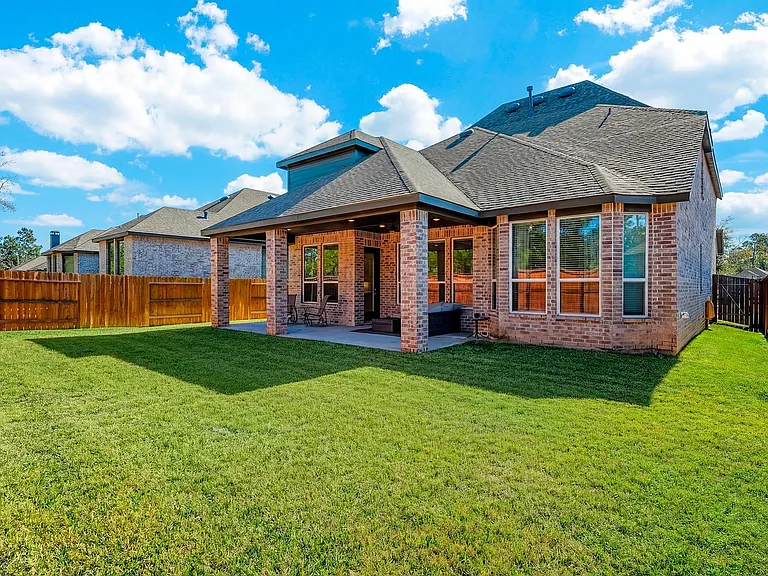 662 Lost Maples Bend Ln — Photo 37
