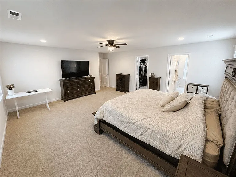 1100 Sarah Freeman Dr — Photo 21