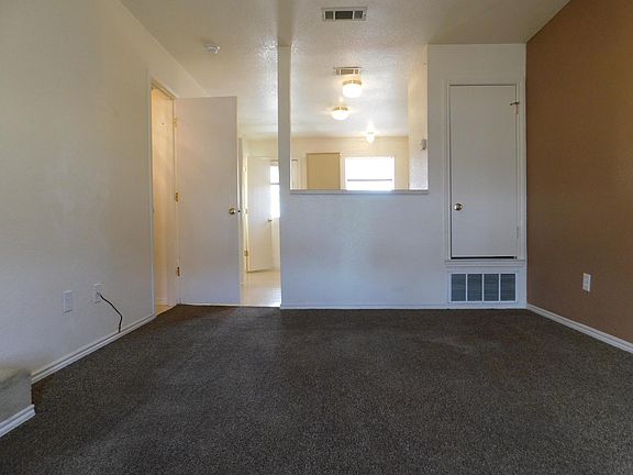 3rd image of 4501 Jeff Scott Dr APT D