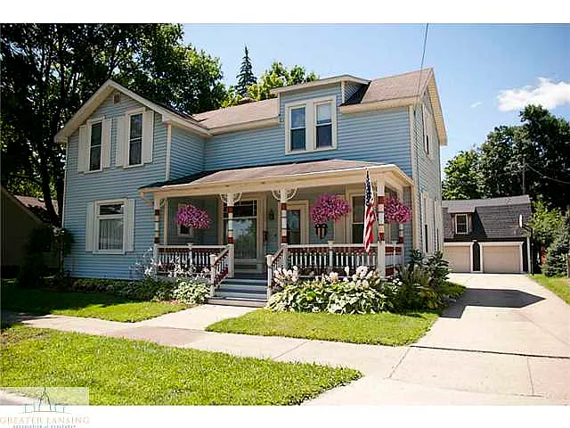 220 S Sheldon St photo 1