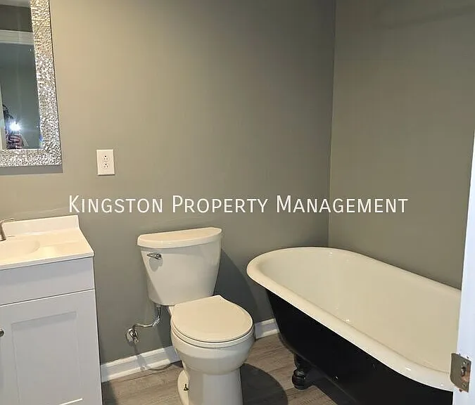 126 E Main St #3 — Photo 6