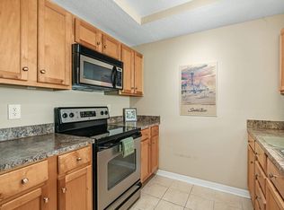 3336 N Key Dr APT J8, North Fort Myers, FL 33903