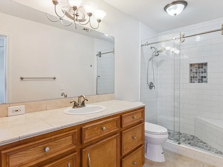2501 Bering Dr #5 — Photo 7