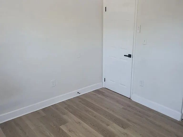 1236 Dovehill Dr — Photo 11