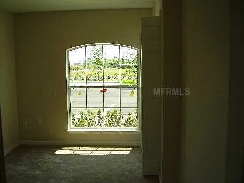 Cozy 3 Bedroom 2 Bath (2 Story) Townhome - BVL — Photo 3