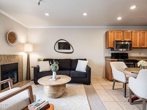 5th image of 1940 Prospector Ave #222