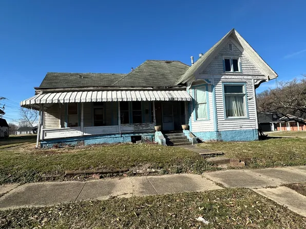 721 Chestnut St, Ironton, OH 45638