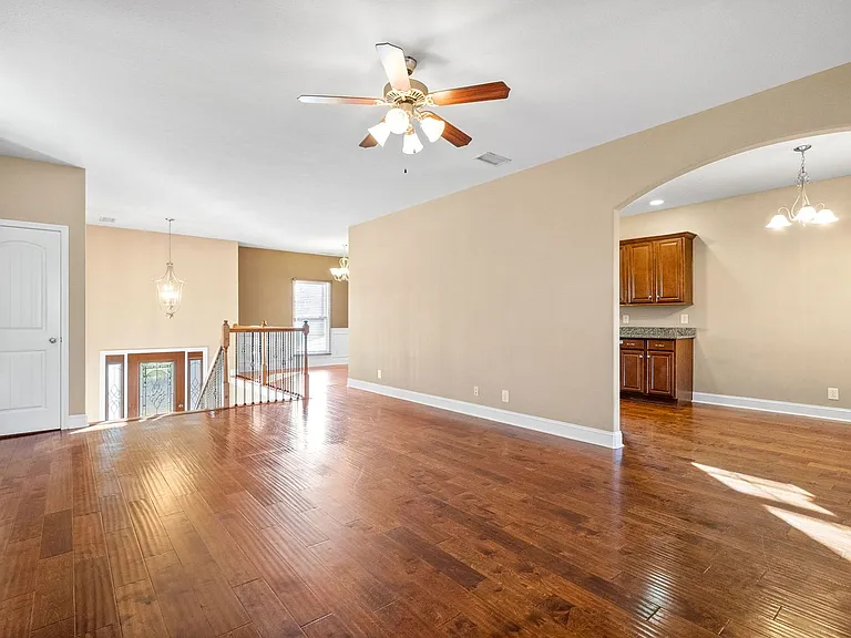 955 Terraceside Cir — Photo 9