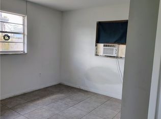 1722 Maple Dr, Fort Myers, FL 33907