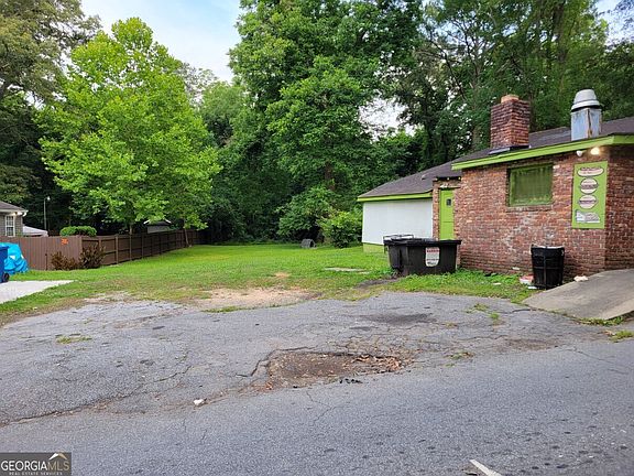 3rd image of 44 Johnson Rd NW