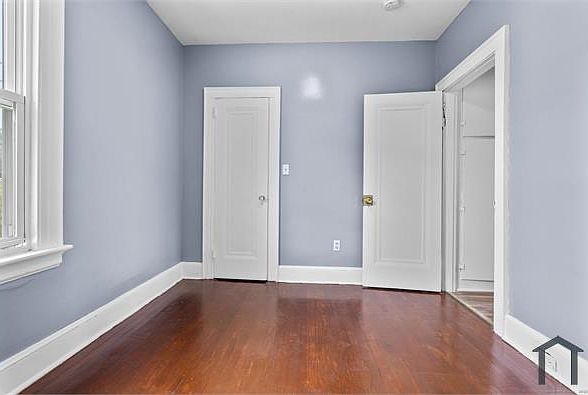 1st image of 1105 N Main St #3