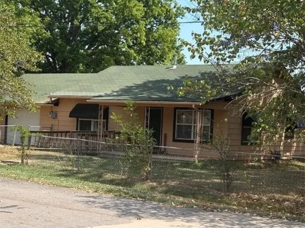 201 N Ash St, Muldrow, OK 74948