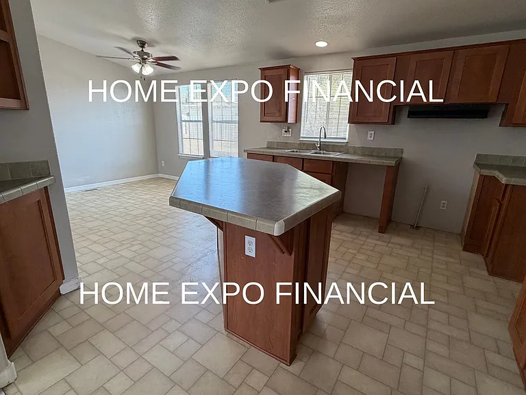 26590 Franklin Ave — Photo 7