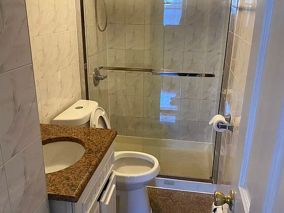 2nd image of 13148 40th Rd Floor 2