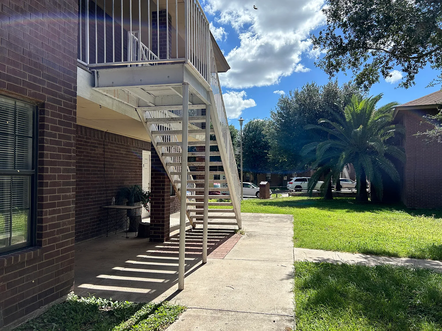 2 bed, $850 — Photo 3