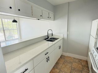 1125 Ann St APT 7, Pasadena, TX 77506