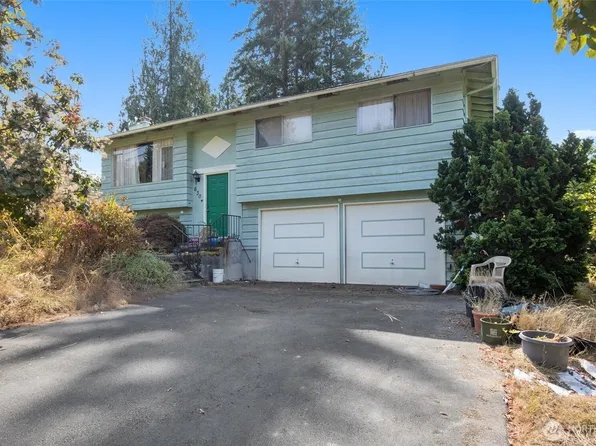 6304 165th Place SW, Lynnwood, WA 98037