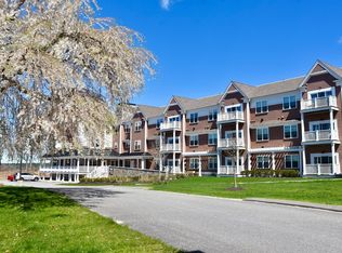 57 Long Point Rd #104, Lakeville, MA 02347