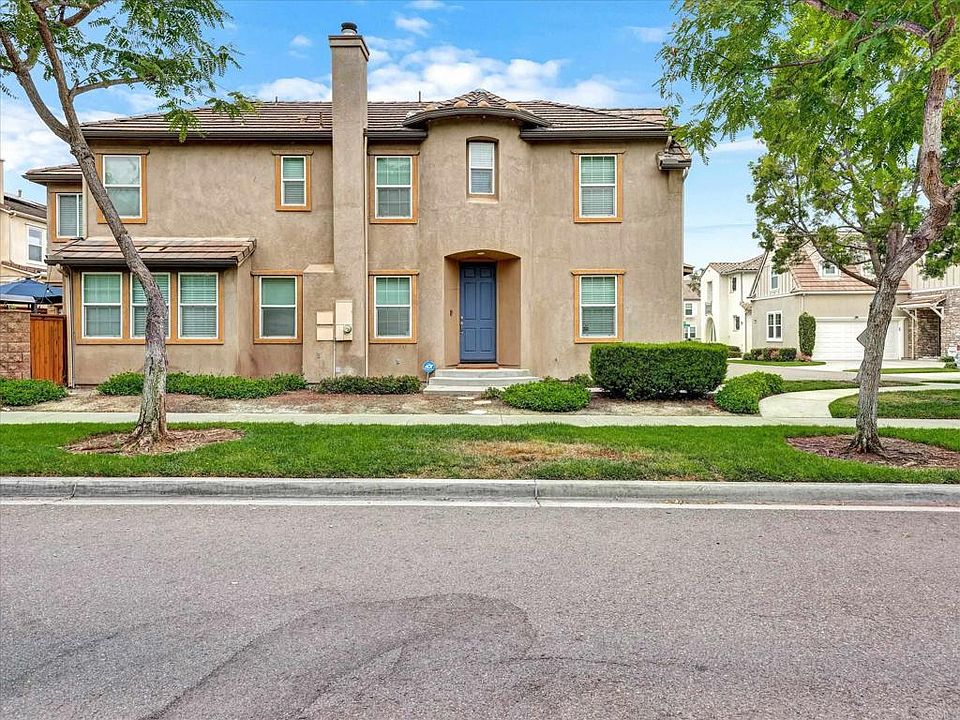 1st image of 10479 White Rose Ln