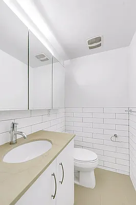 Rented by REAL New York | media 9